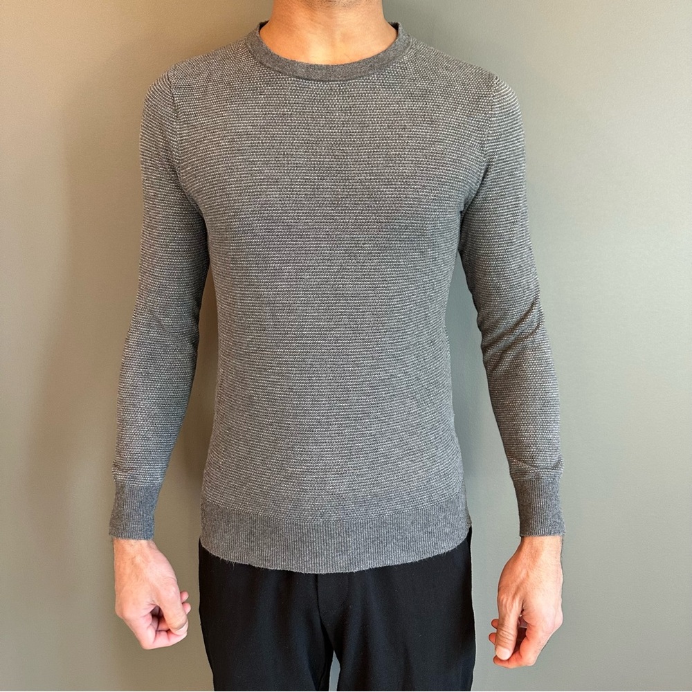 J. Crew Men's Lightweight Textured Gray Sweater